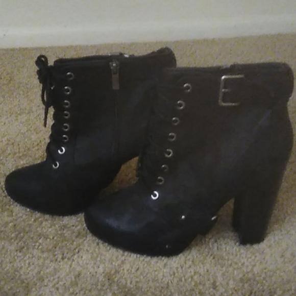 Lace up boots - Picture 5 of 5
